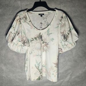 Express Floral Skimming Scoop Neck Puff Sleeve Tee